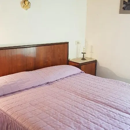Thiny House Ginestra Apartment *