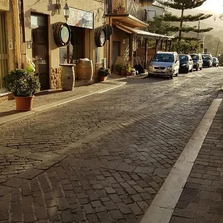 Thiny House Ginestra * Cefalu